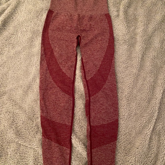 PINK leggings! - Picture 1 of 3